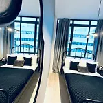 Luxury Rooms, Ideal For Tourists Vandrarhem