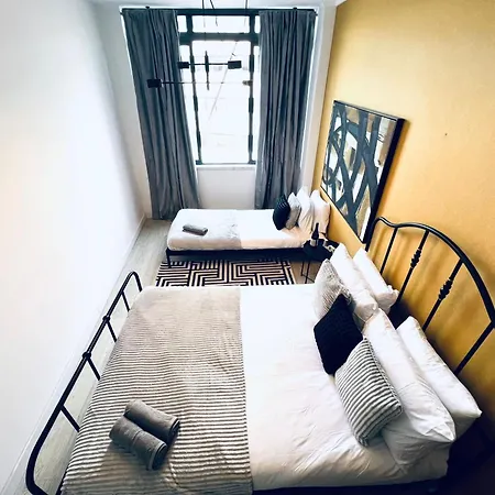 Luxury Rooms, Ideal For Tourists Vandrarhem *
