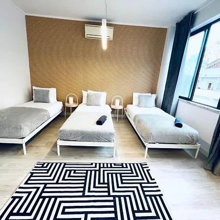 Luxury Rooms, Ideal For Tourists *